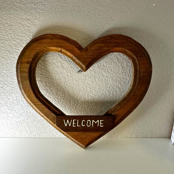 Vintage Wooden Heart Wall Hanging – “WELCOME” – Rustic Country Farmhouse Decor - Picture 1 of 7